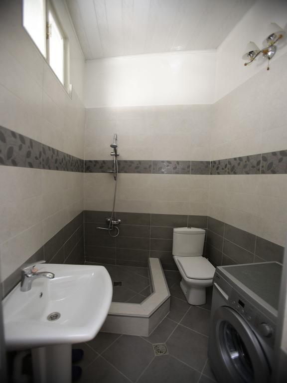 Hotel Leila Tiflis Habitación foto
