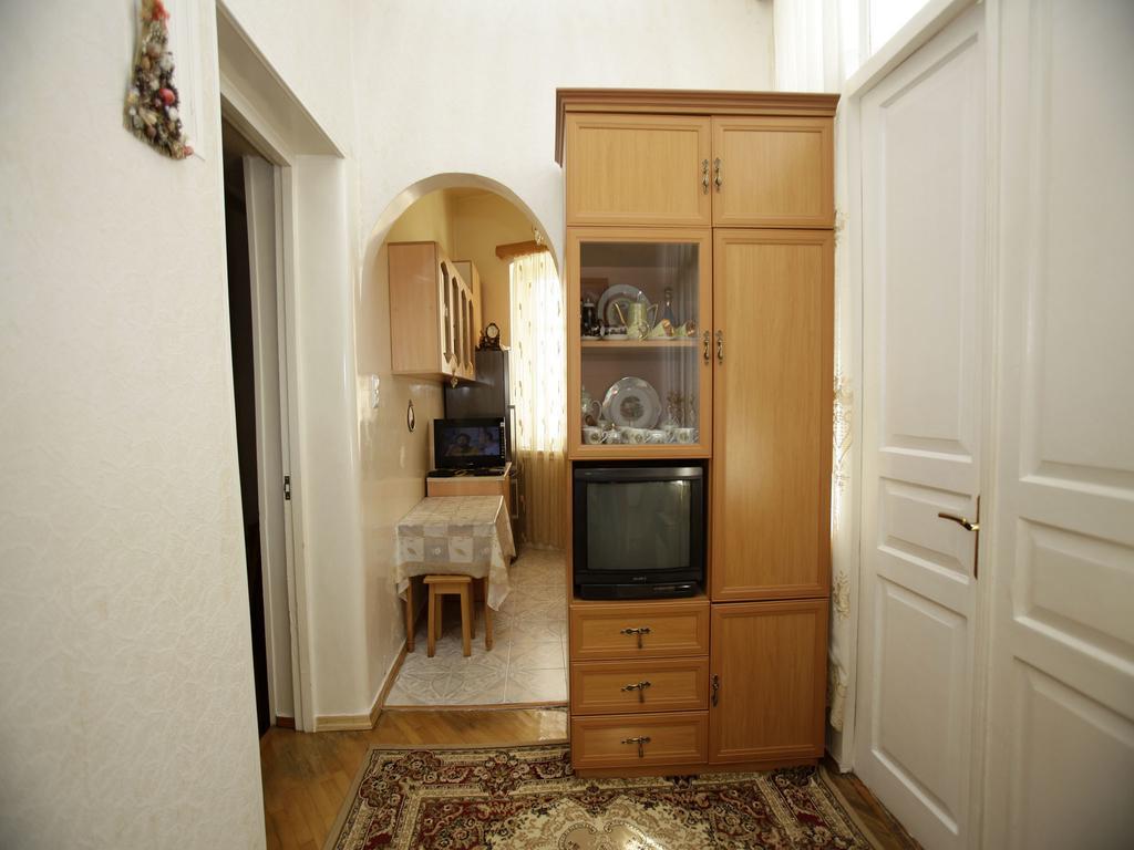 Hotel Leila Tiflis Habitación foto